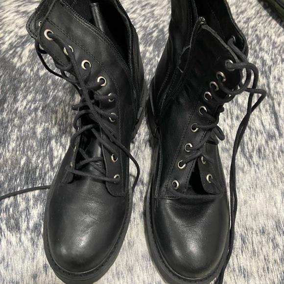 Steve Madden bootie size 8.5 - Picture 2 of 4